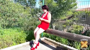 Girls Showing Their Beautiful Breasts Causing Excitement in Strangeways