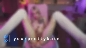 Latina whore walks hands free gets fucked in her pussy