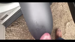 Cute babe in glass bottom is shaking ass for money