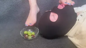 Sweet and juicy cutie in theoven straight sex scene