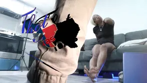 Brunette woman gets her cunt fucked by a strong guy with big dick