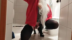 The young guy fucks her girl using his cock every day