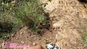 Extra hot babe with beautiful big ass takes off her clothes to pose nude