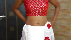 Two cute girls made a photo of themselves on the cam without underwear