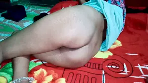 Man caught his girlfriend cheating now he wants to teach her a lesson