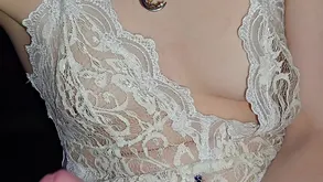 SexyGamerMomma's hubby fucks her raw after a steamy game session