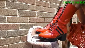 Hot foot fetish action with alcoholic Asian star Jasmine Jade in rubber suit